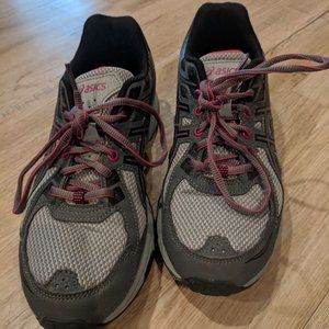 Asics Sneakers